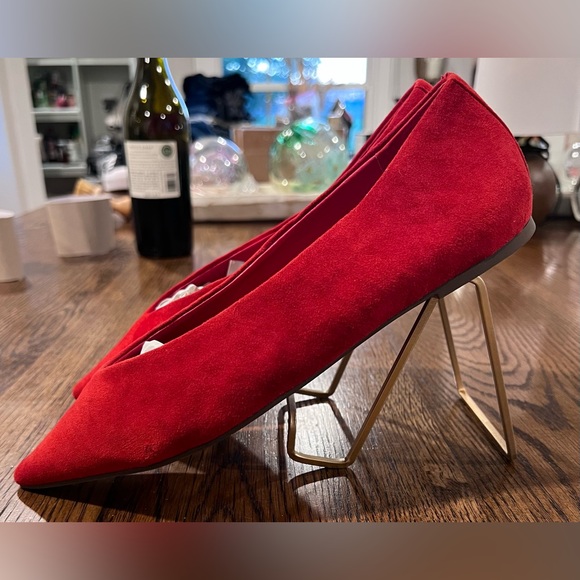NWOT - Topshop Bold Red Suede Point Toe Flats - 8 - Picture 2 of 9